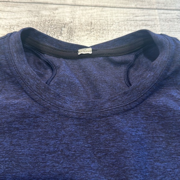 🍋Women’s Lululemon Runderful long sleeve size 6🍋 - Picture 4 of 14